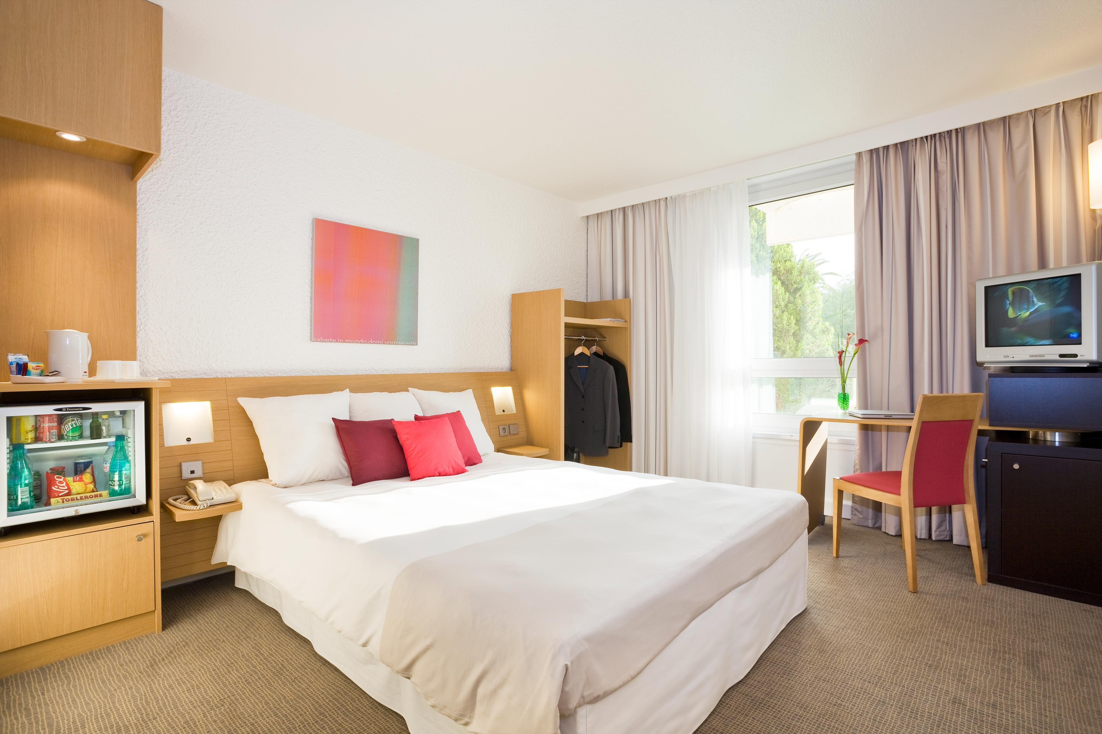 โนโวเทล นีซ แอโรปอร์ กัป 3000 Hotel แซ็งต์-โลร็อง-ดู-วาร์ ภายนอก รูปภาพ