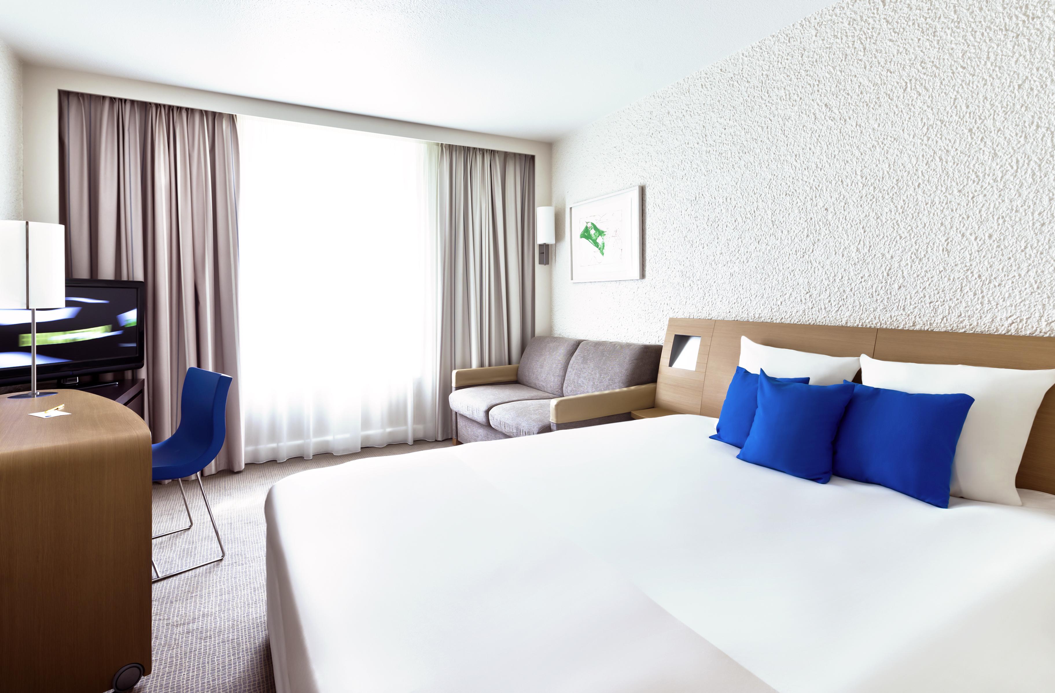 โนโวเทล นีซ แอโรปอร์ กัป 3000 Hotel แซ็งต์-โลร็อง-ดู-วาร์ ภายนอก รูปภาพ