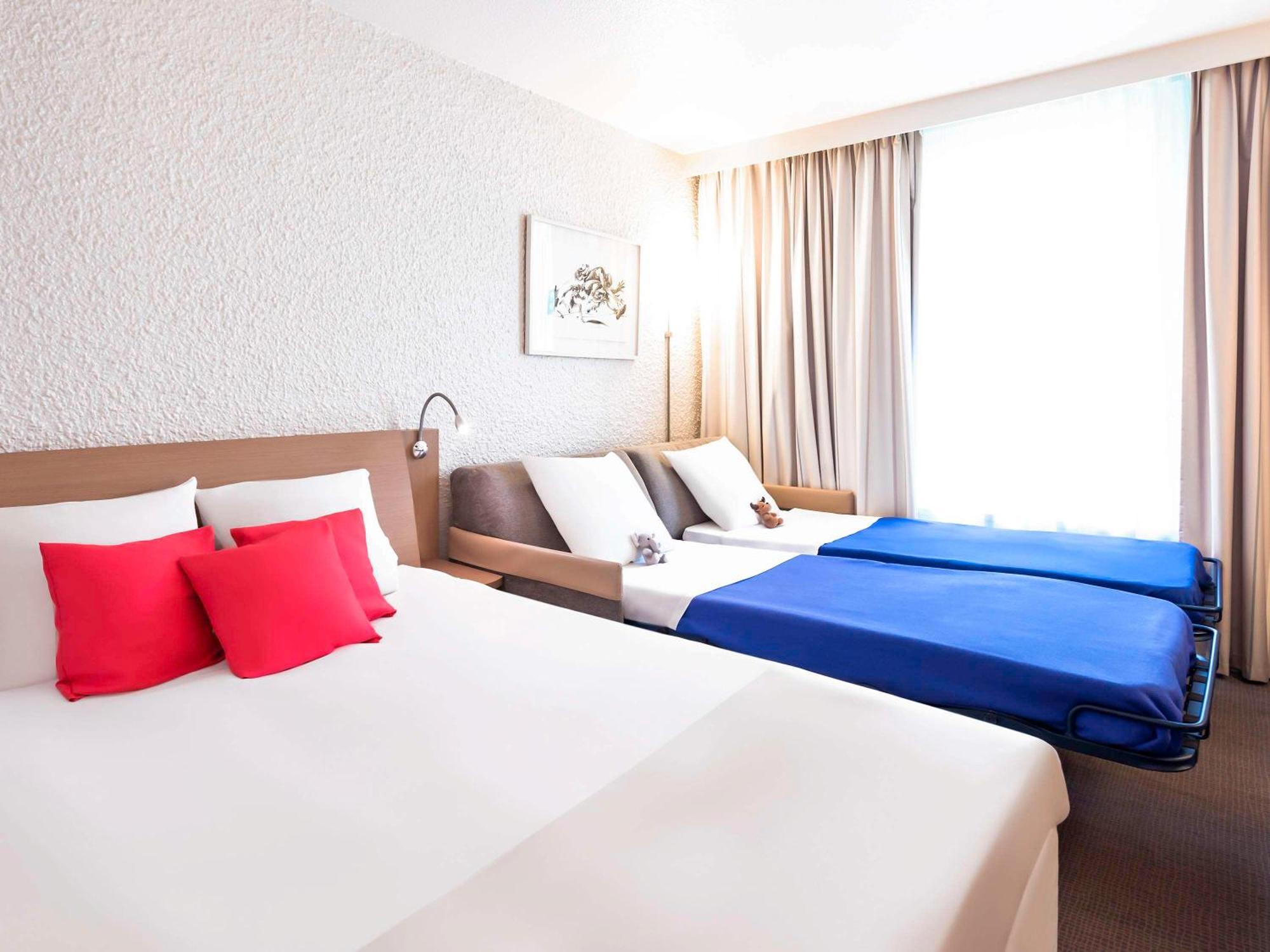 โนโวเทล นีซ แอโรปอร์ กัป 3000 Hotel แซ็งต์-โลร็อง-ดู-วาร์ ภายนอก รูปภาพ